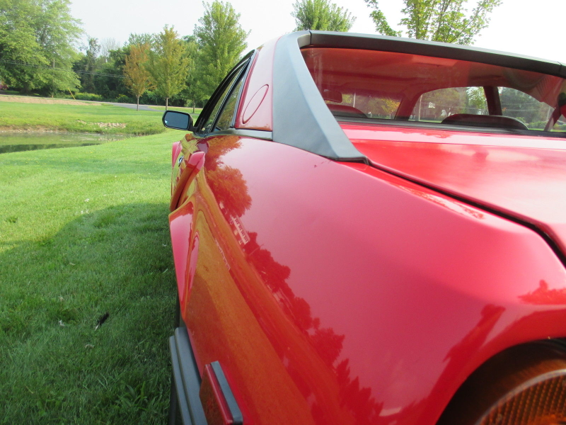 Illustration for article titled For $20,995, This 1982 Ferrari Mondial 8 Will Let You Say You Own A Ferrari